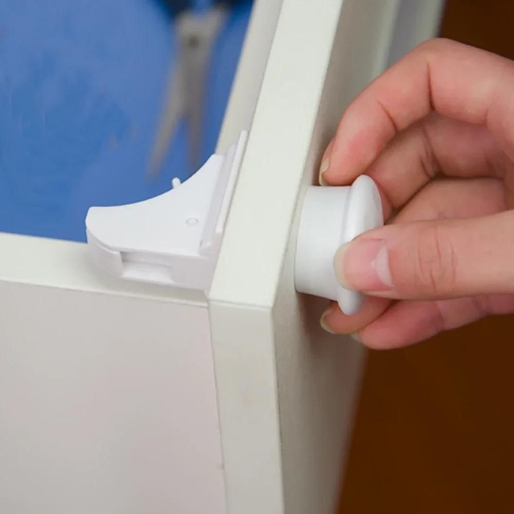 Magnetic child safety lock