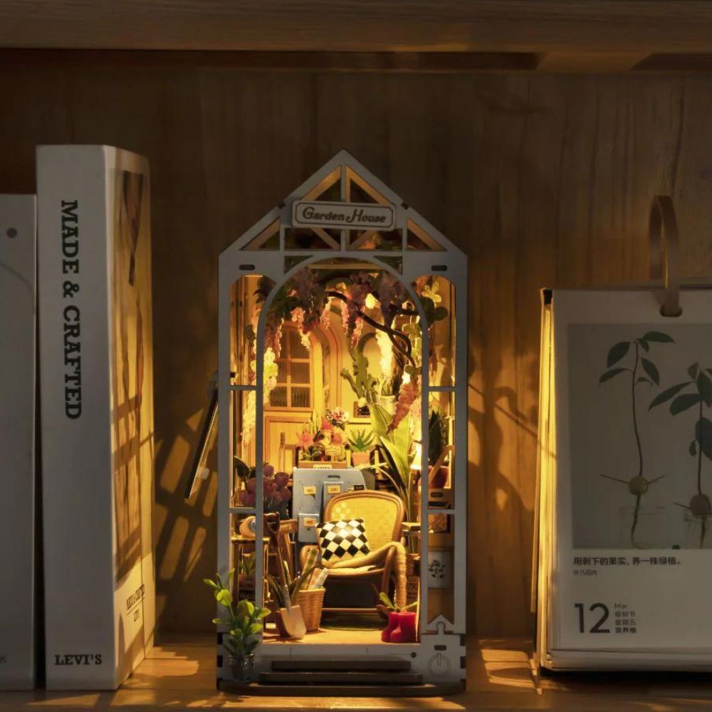 Magic Book Nook: DIY Wooden Puzzle for Book Lovers