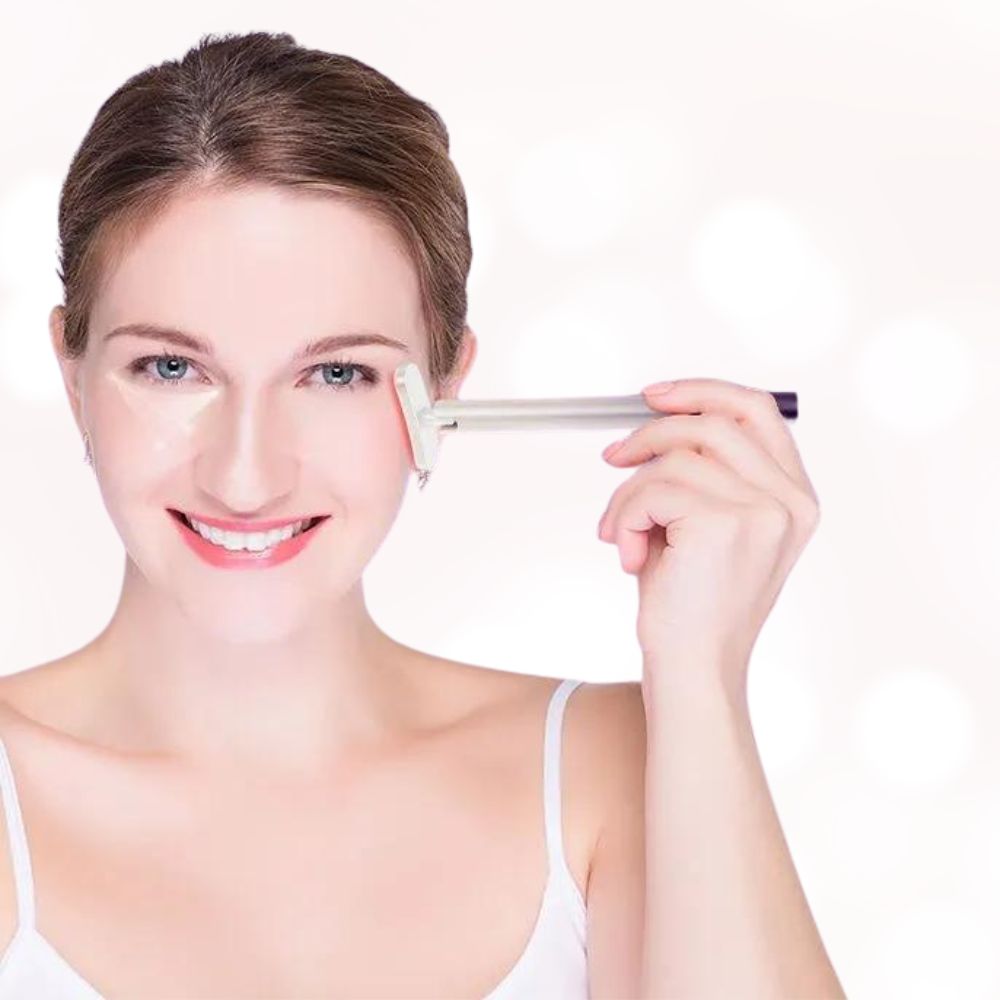 LumiDerm: 4-in-1 facial stick