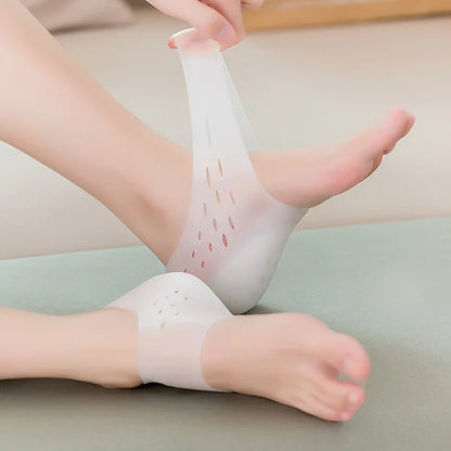 Invisible insoles for enlargement